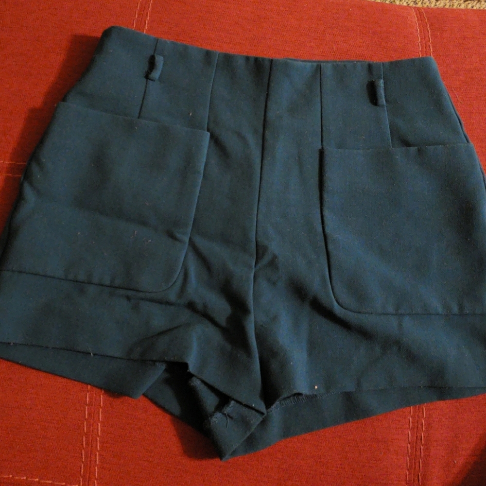 High-waisted Shorts